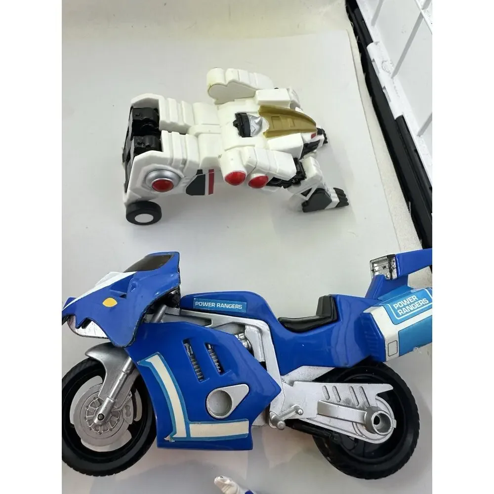 Power Ranger Action Figures Lot Vehicle Blue Red Motorcycle White Lion